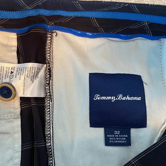 TOMMY BAHAMA MATCH PLAY BLACK PLAID SHORTS - SIZE 32 - - Picture 4 of 5